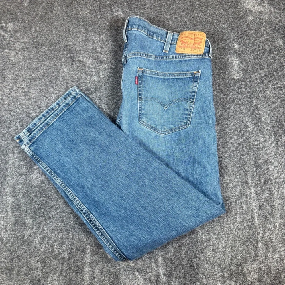 Levi's 559 Relaxed Straight Jeans Mens 38x30 Medium Wash Blue WaterLess Denim